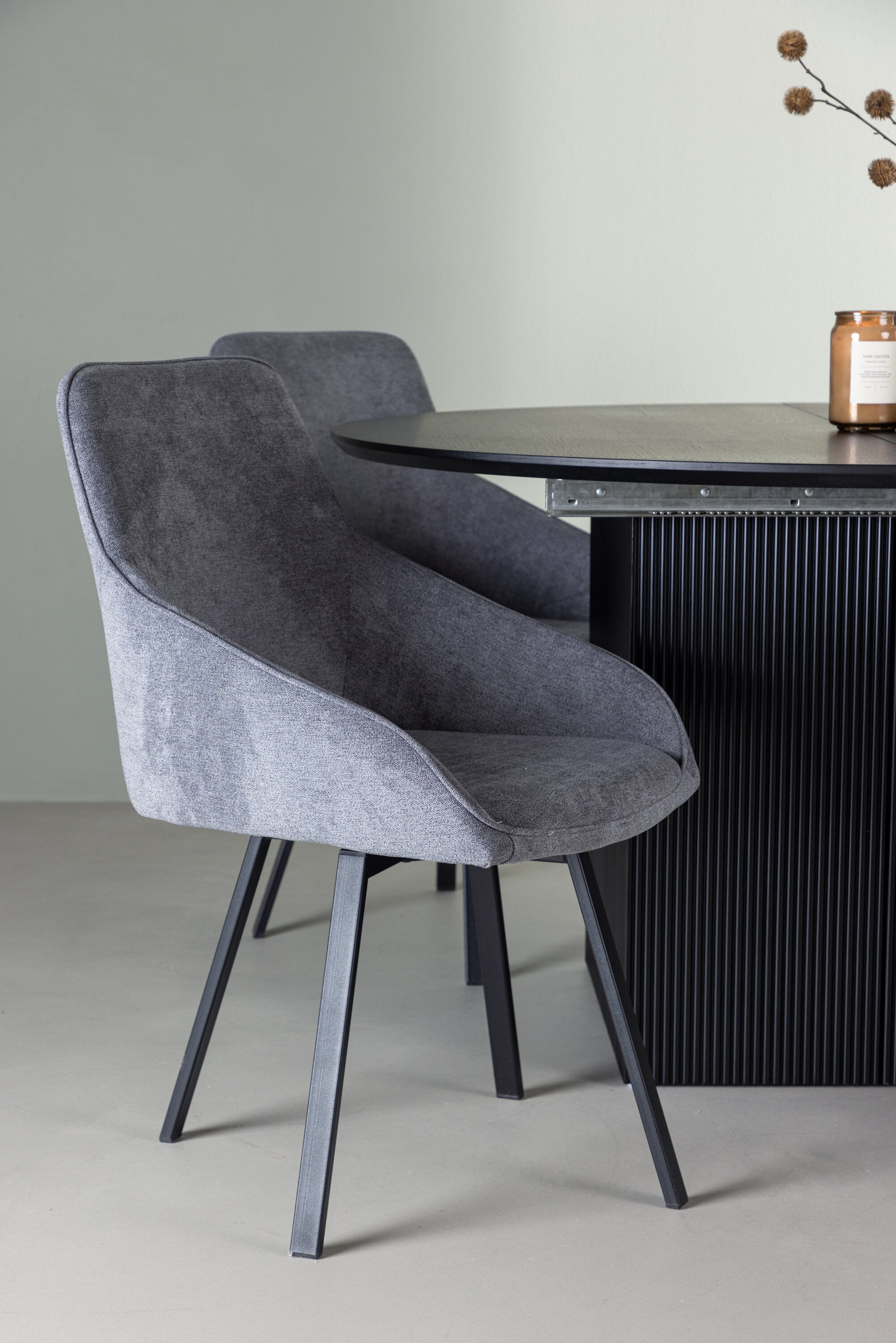 Matgrupp Matilda med stolarna Rosie-GR Dining Set-Venture Home-peaceofhome.se