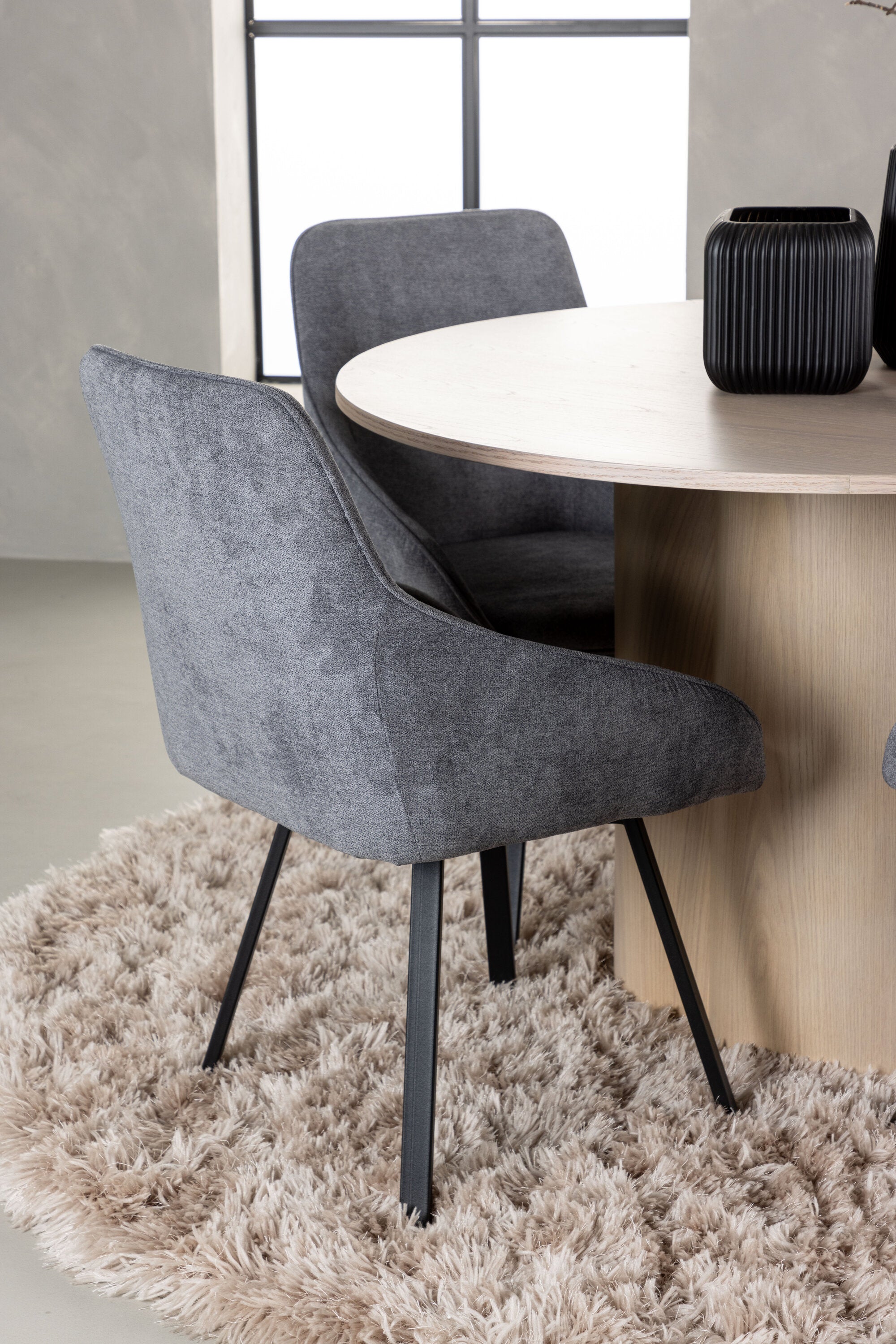 Matgrupp Olivia med stolarna Rosie-GR Dining Set-Venture Home-peaceofhome.se