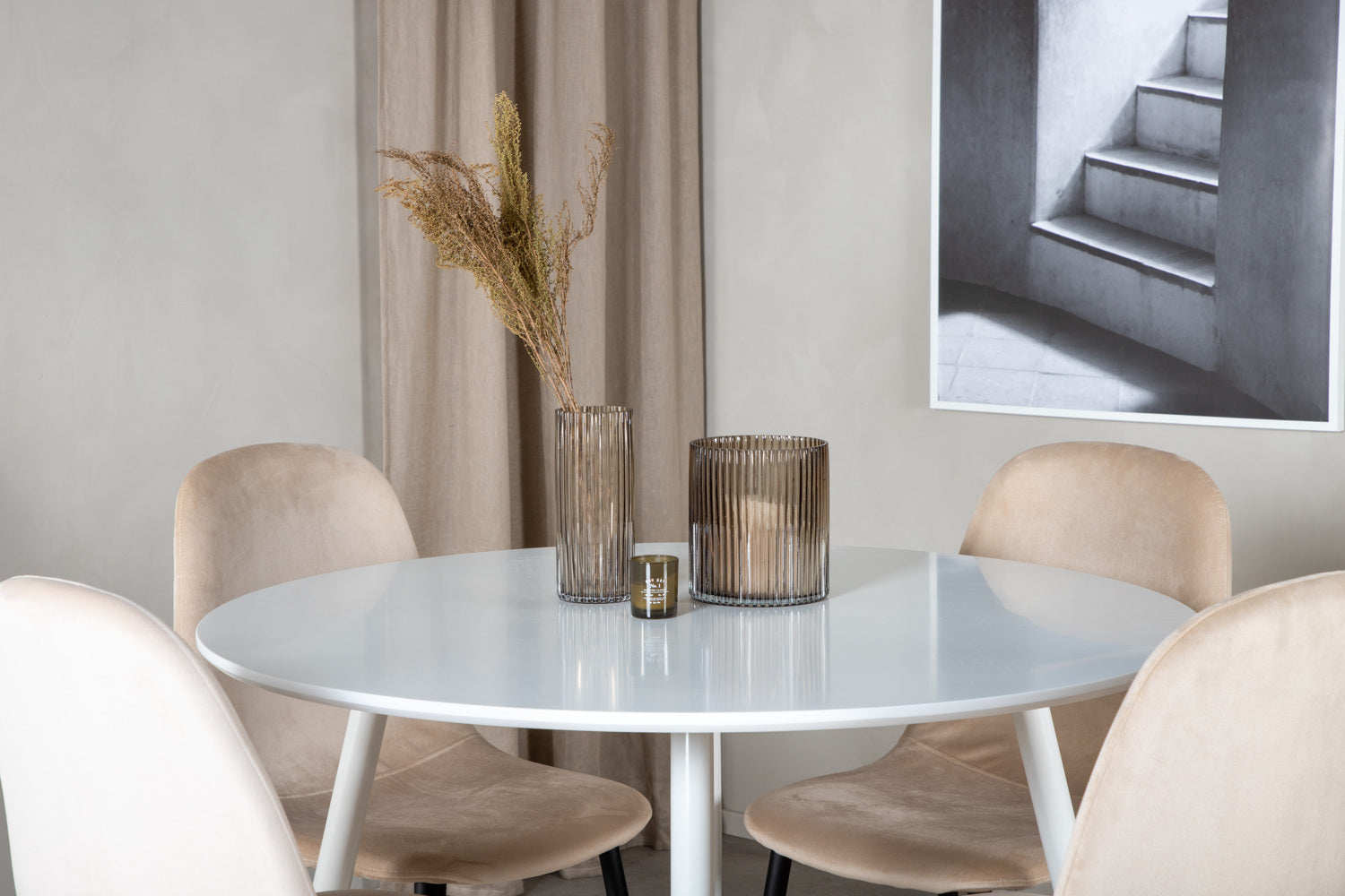 Matgrupp Plaza med stolarna Polar-GR Dining Set-Venture Home-peaceofhome.se