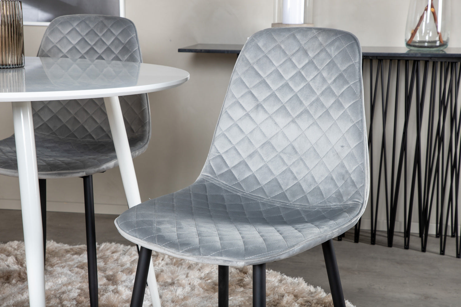 Matgrupp Plaza med stolarna Polar-GR Dining Set-Venture Home-peaceofhome.se