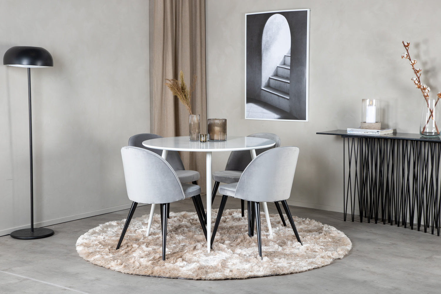Matgrupp Plaza med stolarna Velvet-GR Dining Set-Venture Home-peaceofhome.se