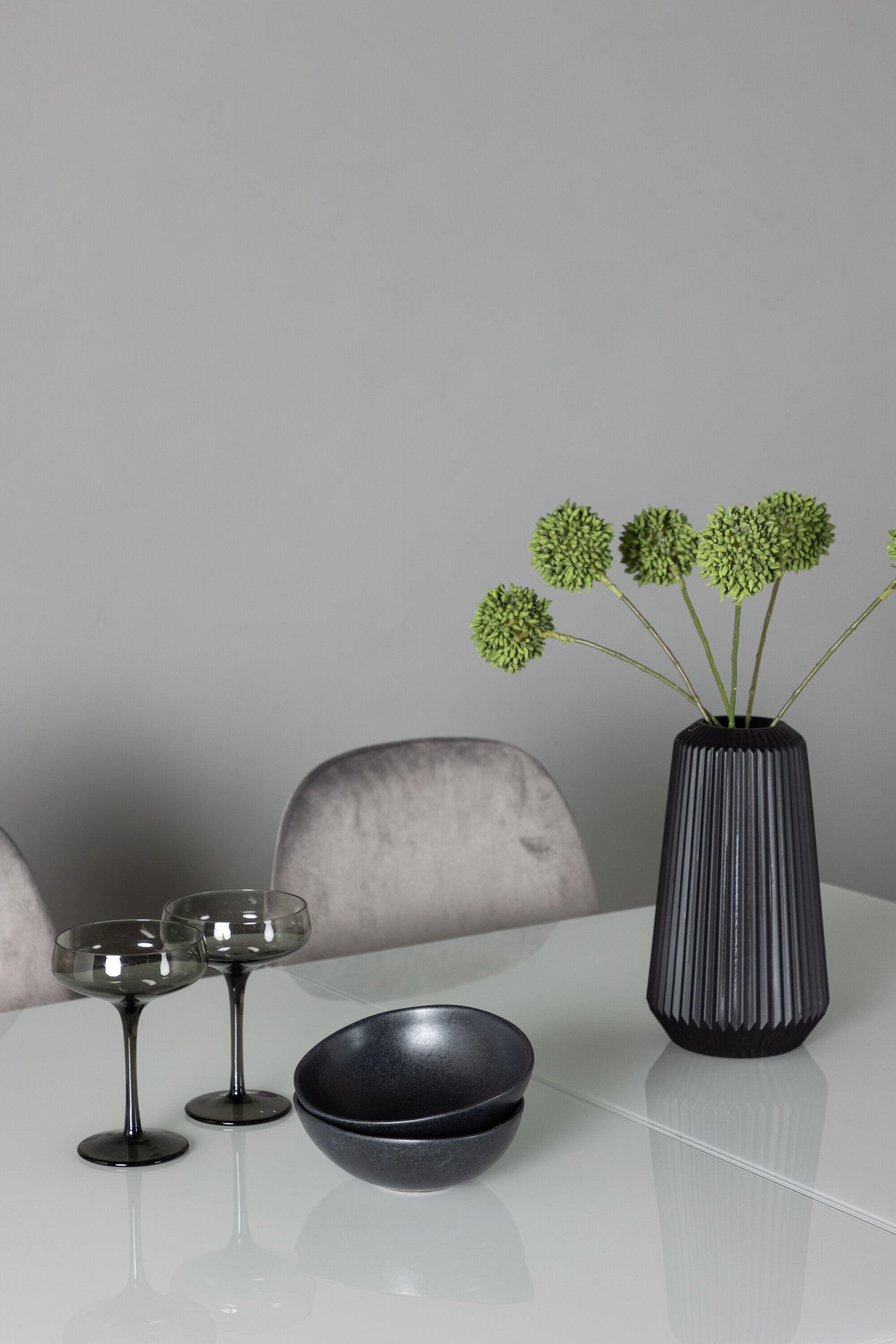 Matgrupp Pluto med stolarna Eva-GR Dining Set-Venture Home-peaceofhome.se