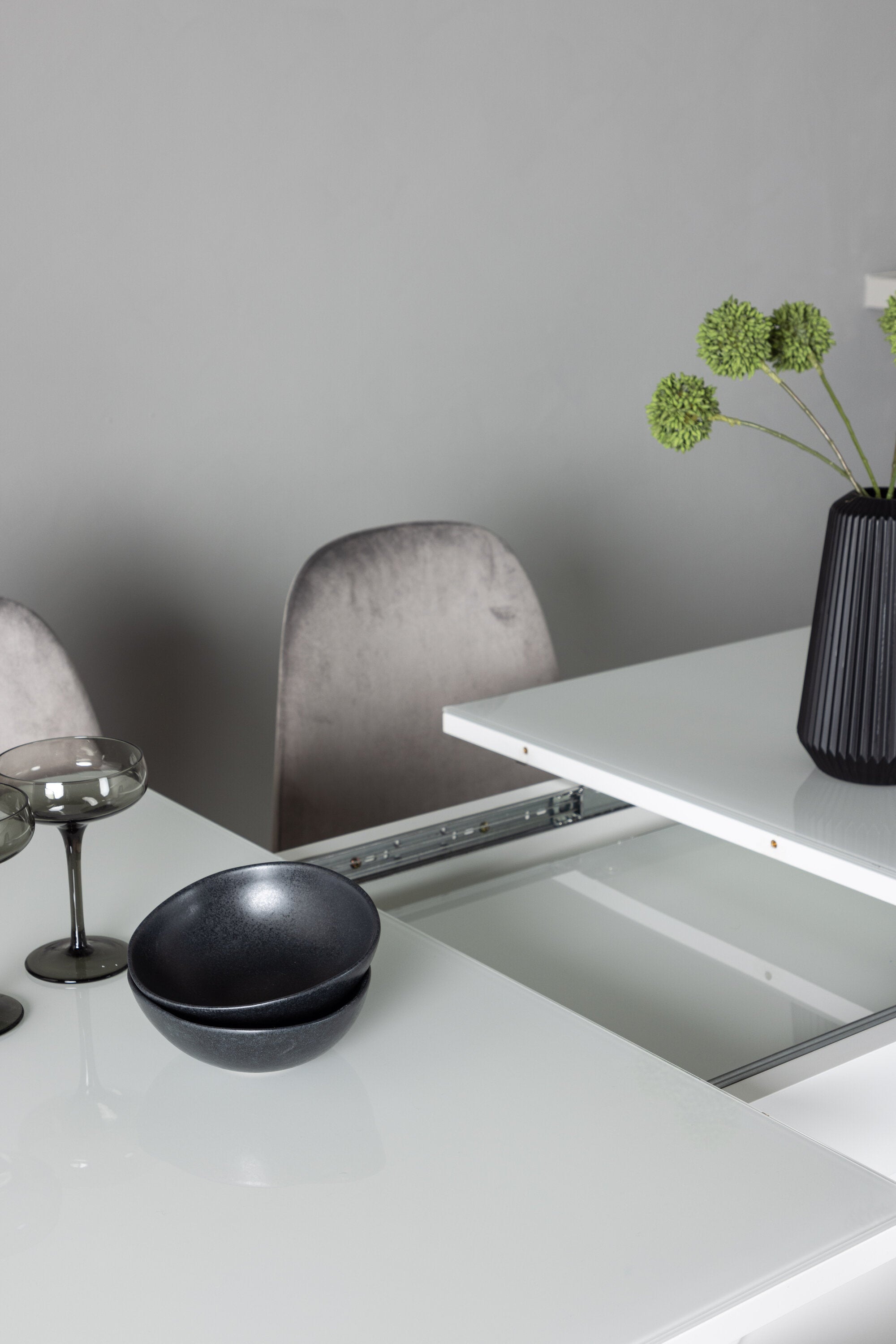 Matgrupp Pluto med stolarna Eva-GR Dining Set-Venture Home-peaceofhome.se
