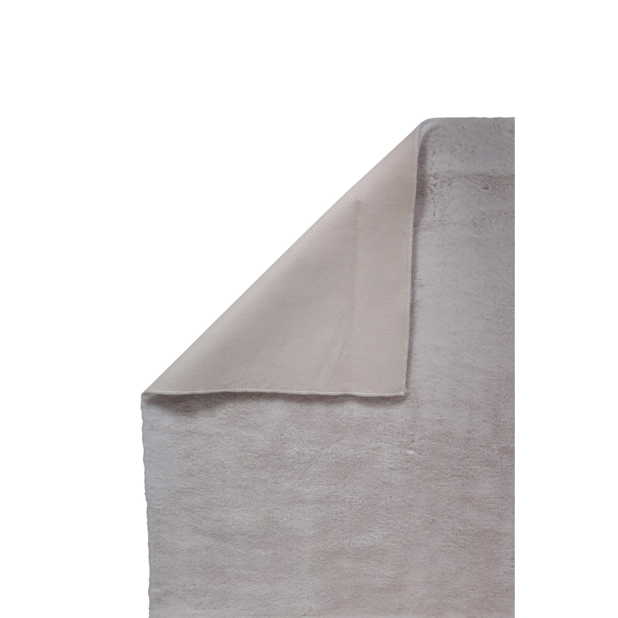 Nina Matta-Carpet-Venture Home-peaceofhome.se