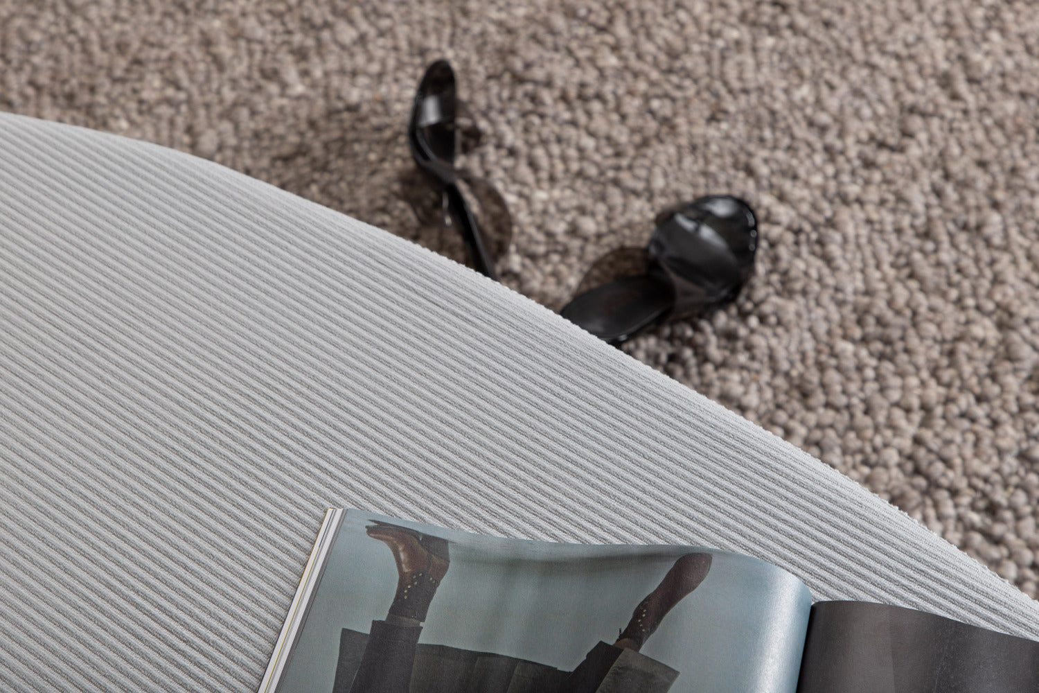 Otto Ottoman-Ottoman / Pouf-Venture Home-peaceofhome.se