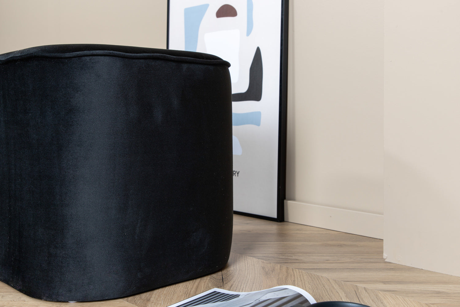 Piff Puff-Ottoman / Pouf-Venture Home-peaceofhome.se