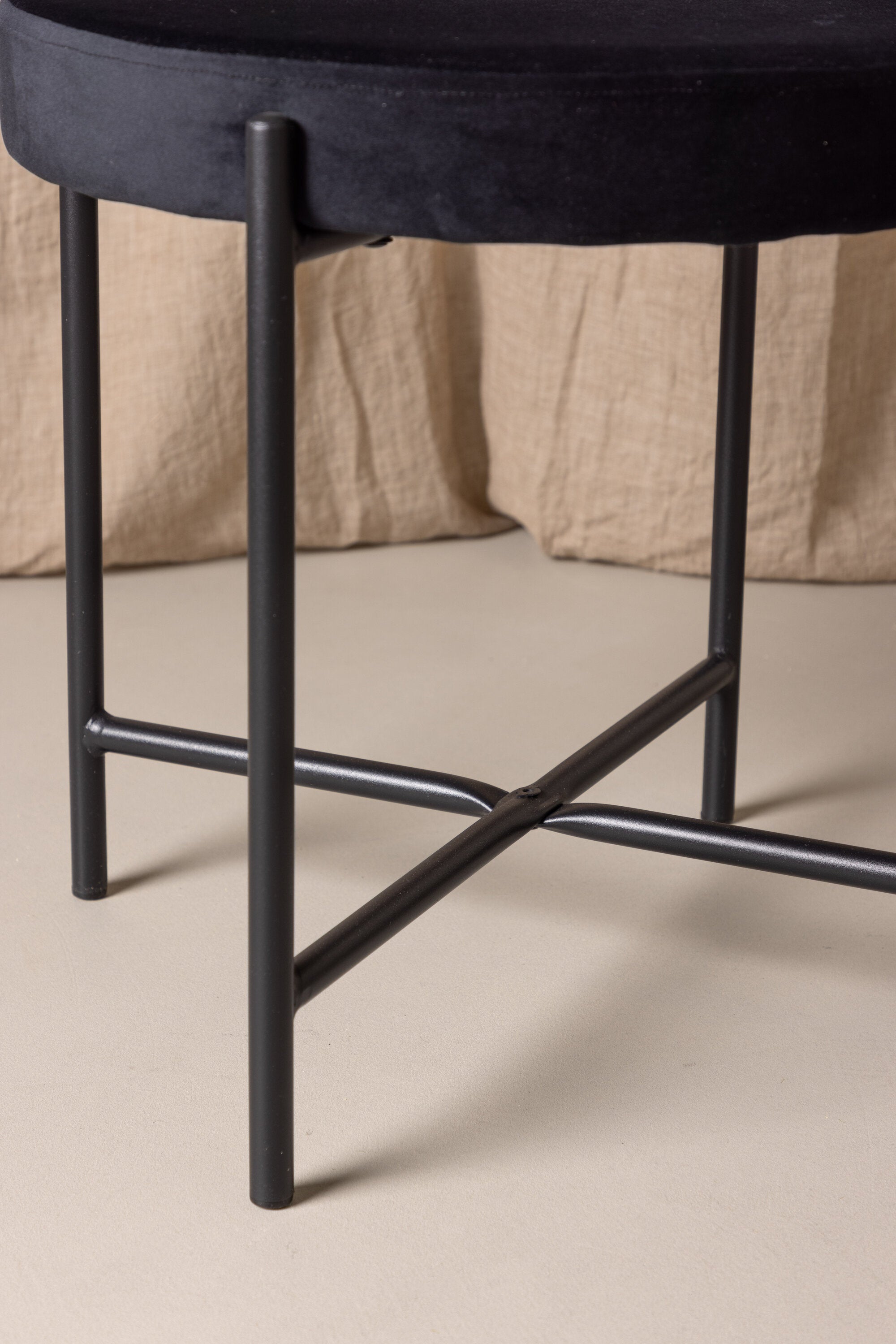 Stella Matstol-Chair-Venture Home-peaceofhome.se
