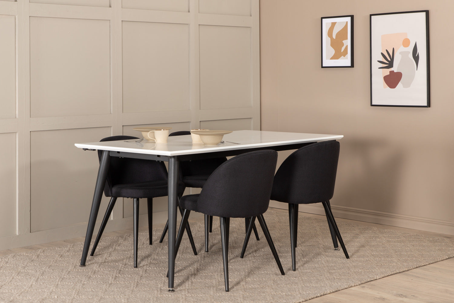 VELVET JIMMY Matbord 150/240x90 + 4 stolar-Venture Home-peaceofhome.se