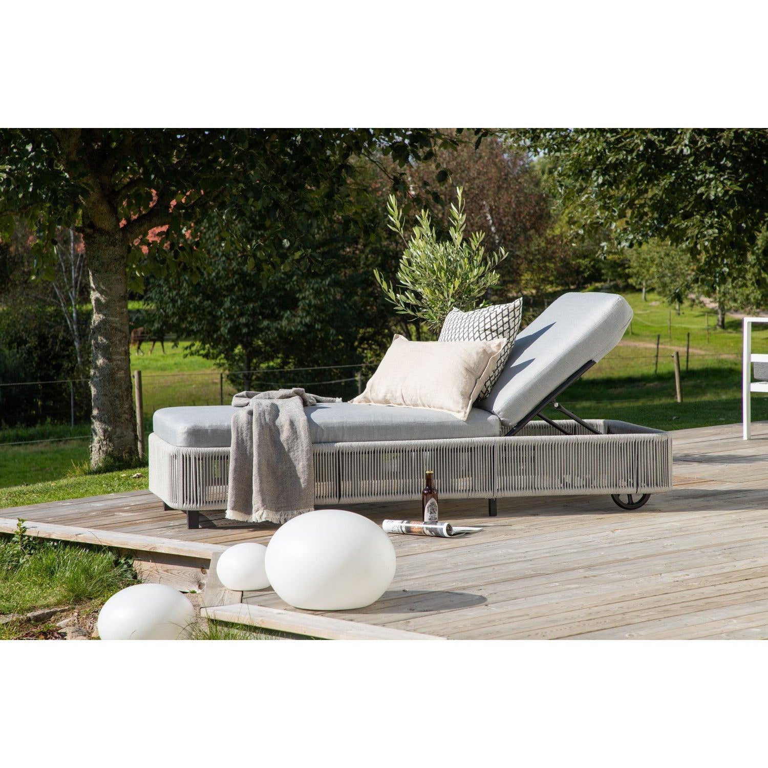 Virya Solstol-Relaxing-Venture Home-peaceofhome.se