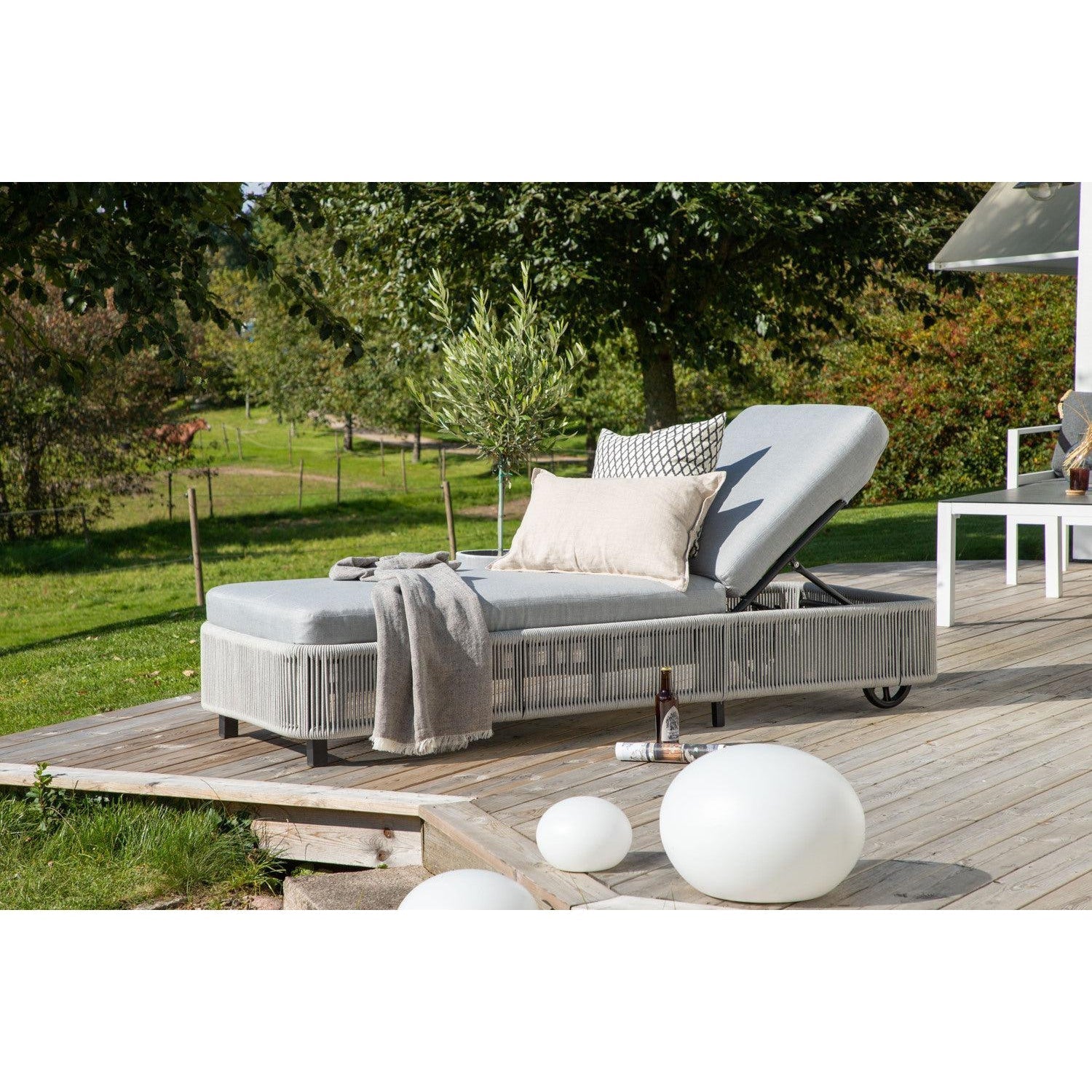 Virya Solstol-Relaxing-Venture Home-peaceofhome.se